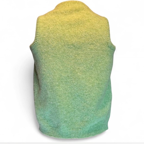 🍀Vintage Pendleton 1970s Shetland Wool Vest | Portland Oregon | Unisex | Green - Picture 3 of 6